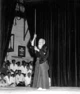 O-SENSEI Morihei Ueshiba lors de sa démonstration à Hawaï en 1961